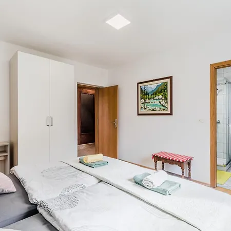 Lägenhet Apartma Jager *
